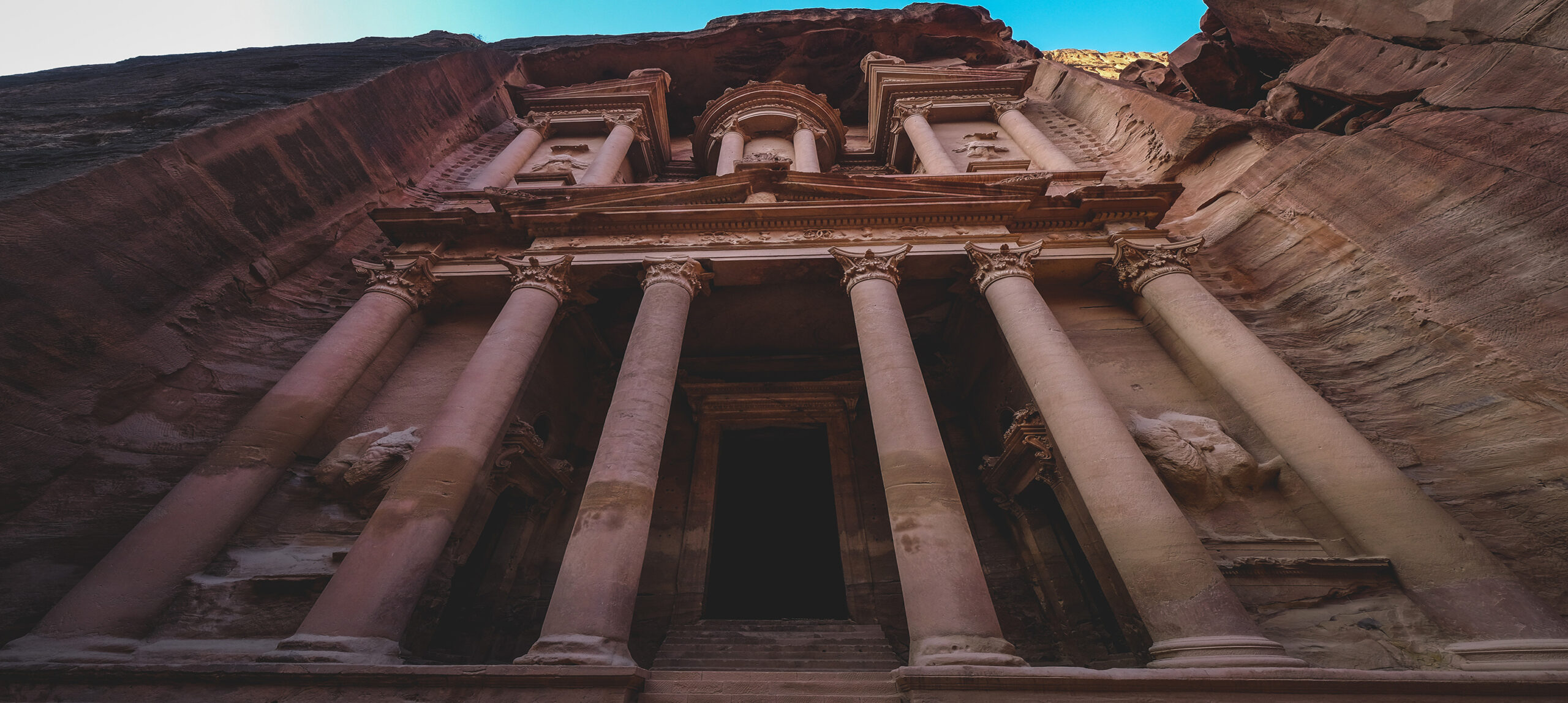 pexels-francesco-ungaro-15997972